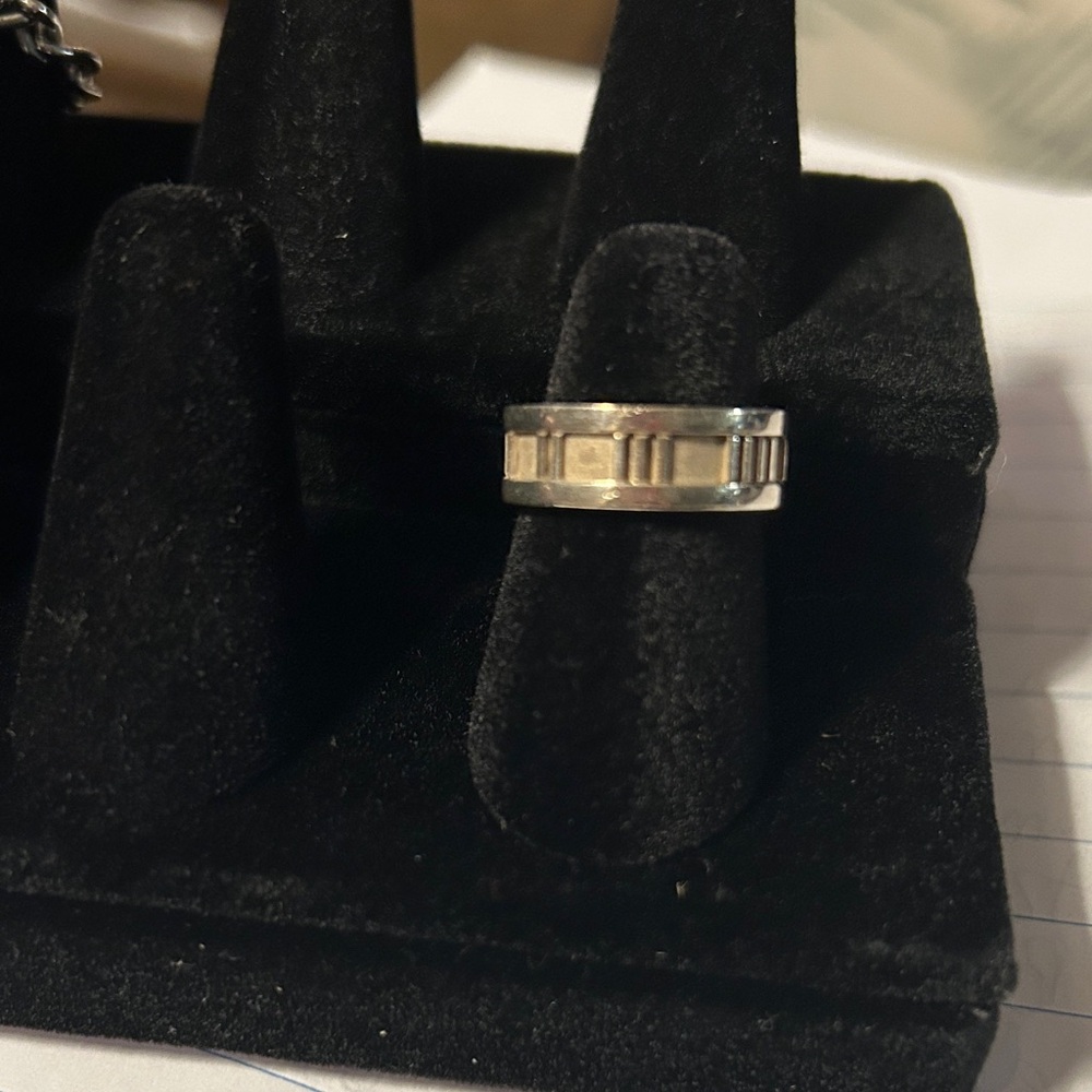 280. Tiffany & Co. Silver Atlas Ring w/COA (sz 4.25)